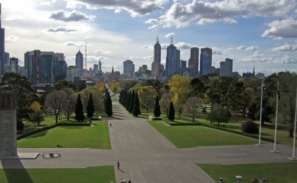 Melbourne Skyline from the