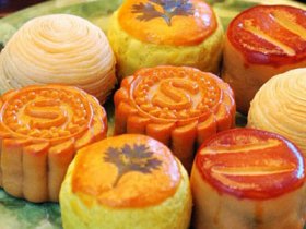 Guangzhou Moon Cake